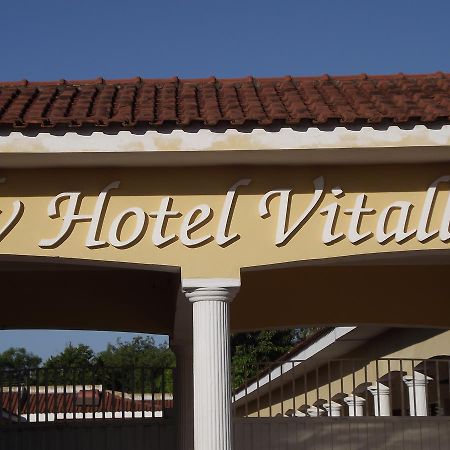 Hotel Vitalli Avanhandava Esterno foto